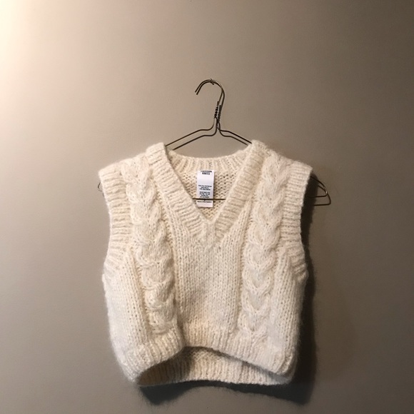 frission knits Sweaters - Frisson knits. Mohair mini sweater vest. White cream.